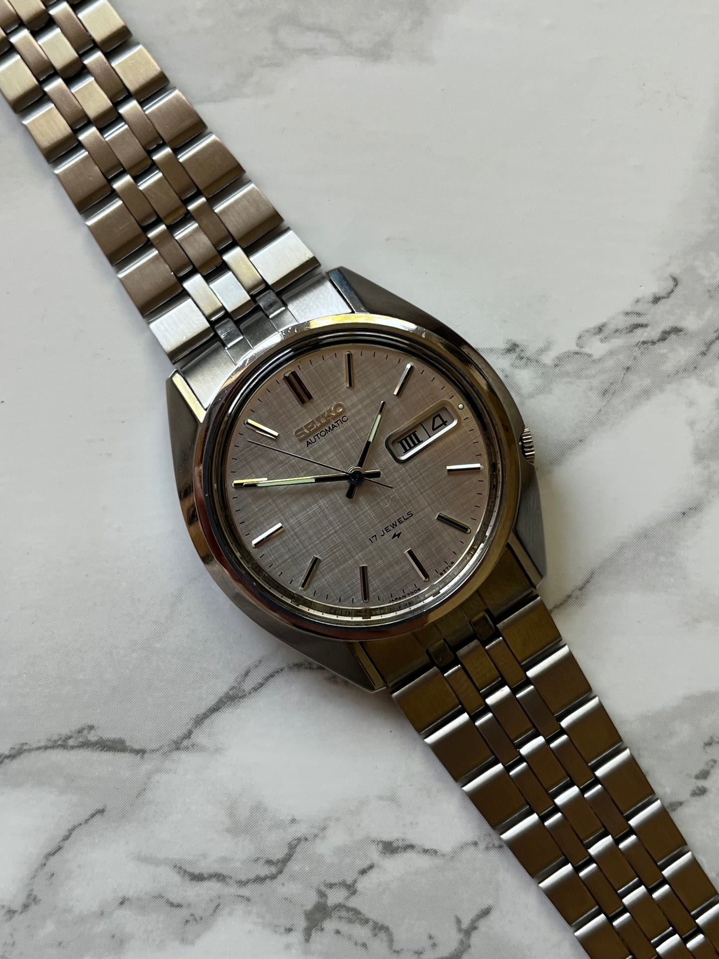 Seiko Automatic Linen Dial 7009-8270-P