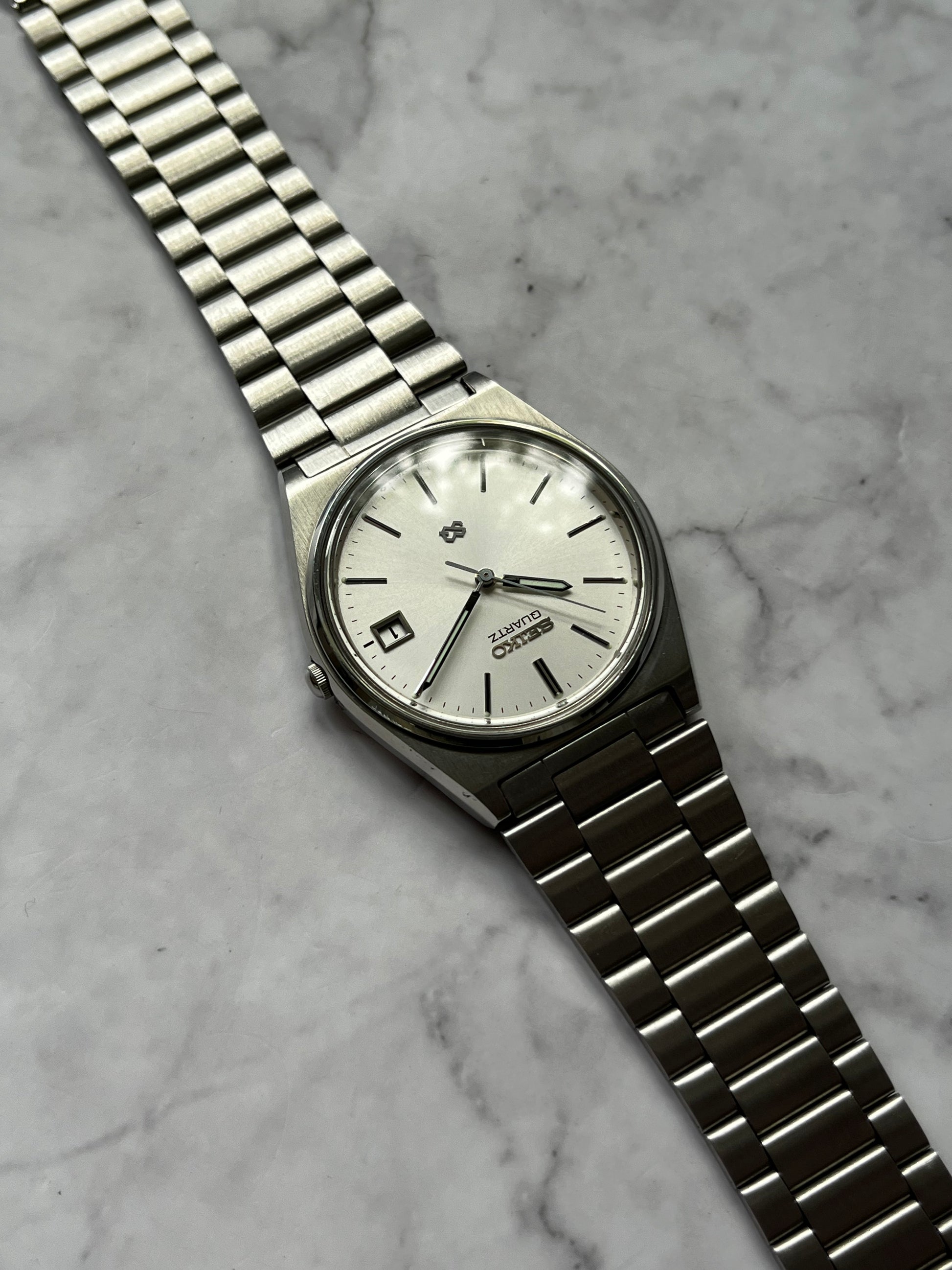 Seiko SQ Quartz 5H22-7A00 – The Wrist Watcher