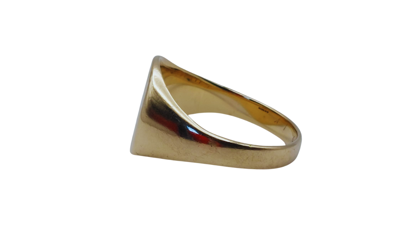 9ct Gold Engraved Signet Ring