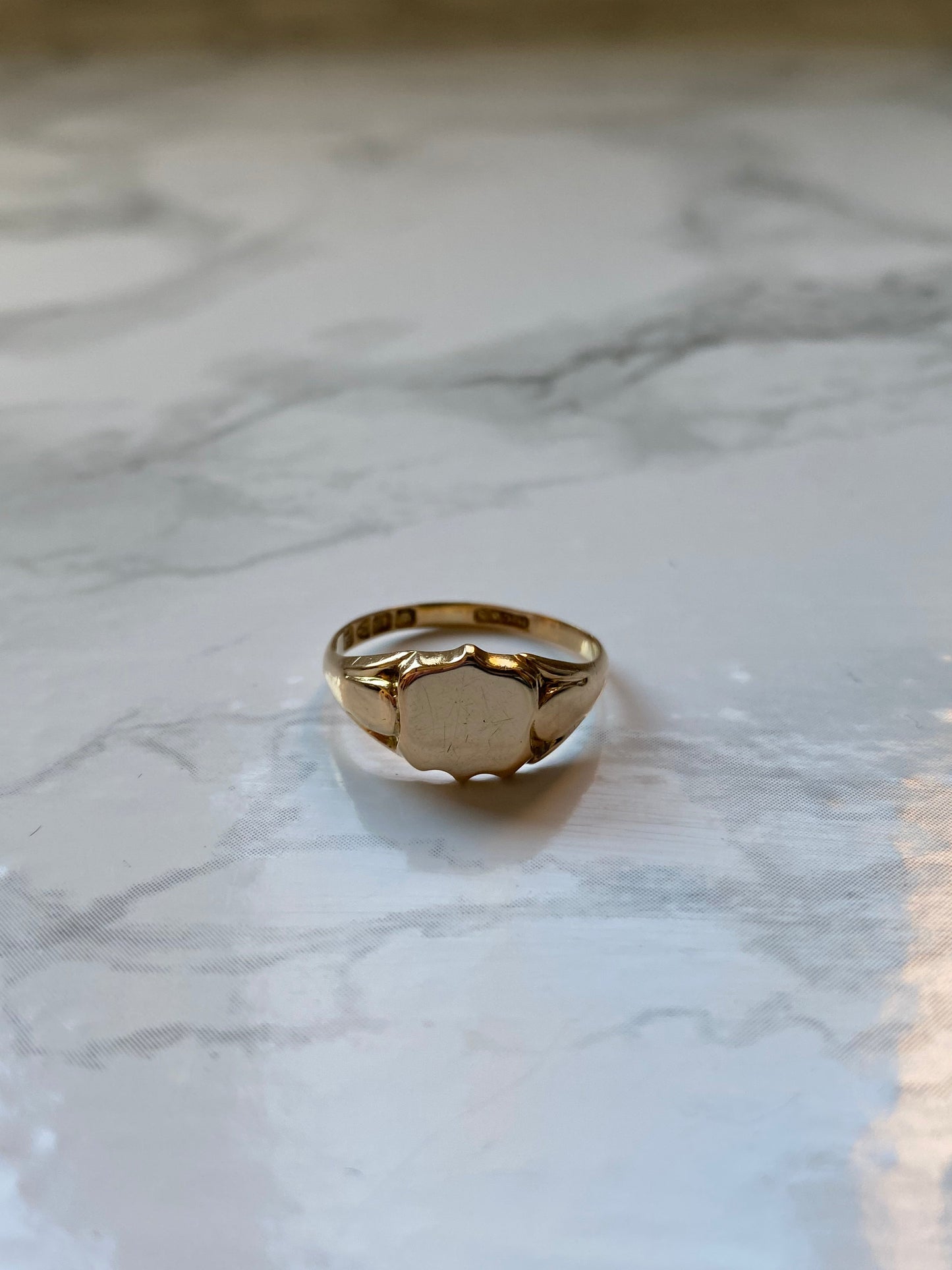 Vintage 18ct Gold Signet Ring