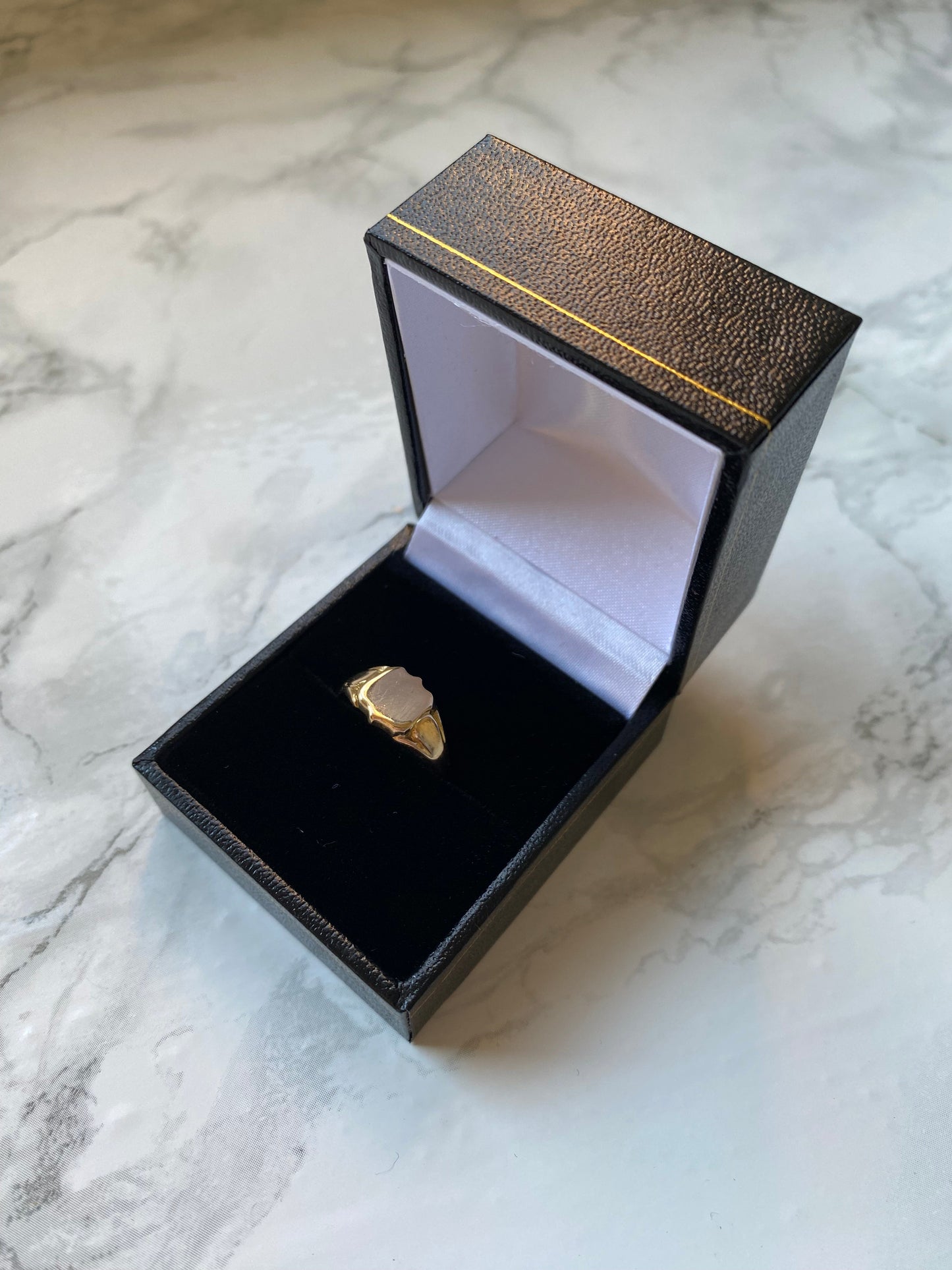 Vintage 18ct Gold Signet Ring